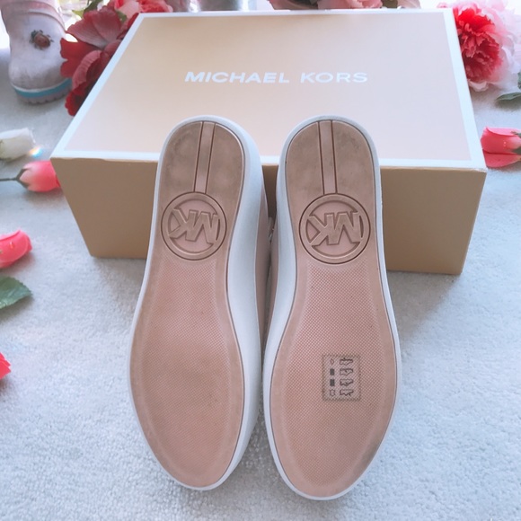 Michael Kors Shoes - Picture 8 of 8